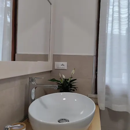 La Casa In Collina Apartment *
